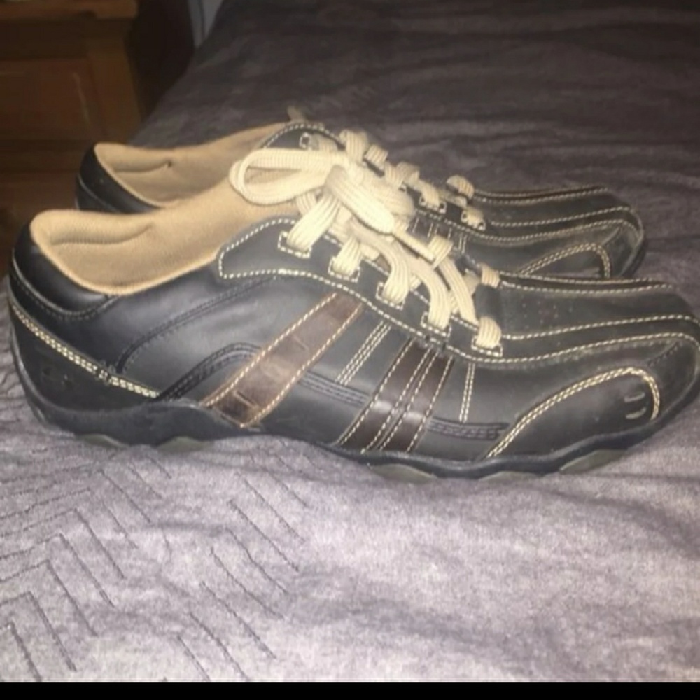 Sketchers nice shoes
